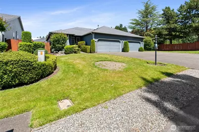 3715 110th Avenue Ct E, Tacoma, WA 98446 - Photo 3