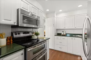 533 Alder St, Edmonds, WA 98020 - Photo 11