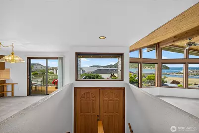 5008 Dundee Drive, Anacortes, WA 98221 - Photo 19