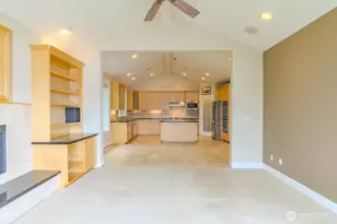 8568 Sand Point Way NE, Seattle, WA 98115 - Photo 23