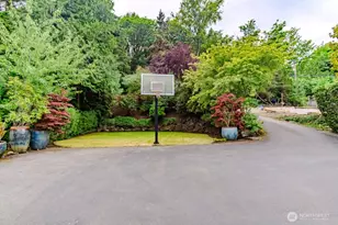 8568 Sand Point Way NE, Seattle, WA 98115 - Photo 3