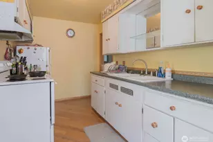 2124 N Callow Ave, Bremerton, WA 98312 - Photo 17