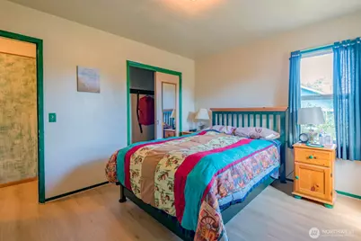 2124 N Callow Avenue, Bremerton, WA 98312 - Photo 23