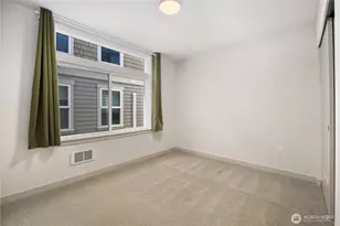 1123 18th Ave, Seattle, WA 98122 - Photo 13