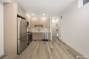 1123 18th Ave, Seattle, WA 98122 - Photo 9