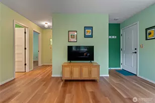2026 Island Dr NW, Olympia, WA 98502 - Photo 9