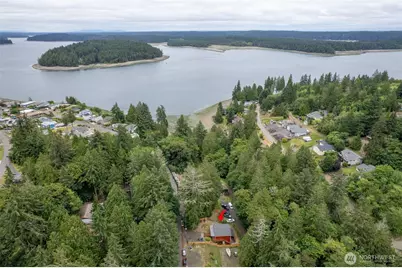 2026 Island Drive NW, Olympia, WA 98502 - Photo 37