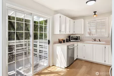 8347 9th Avenue NW, Seattle, WA 98117 - Photo 7