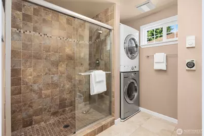 8347 9th Avenue NW, Seattle, WA 98117 - Photo 13