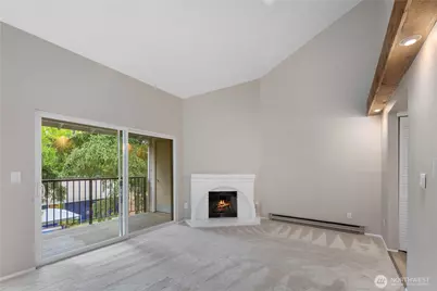 14332 126th Avenue NE #B-303, Kirkland, WA 98034 - Photo 11