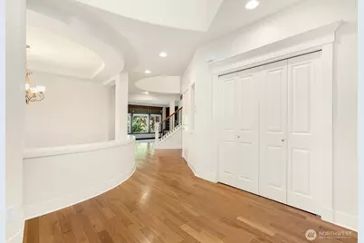 23431 NE 10th Place, Sammamish, WA 98074 - Photo 3