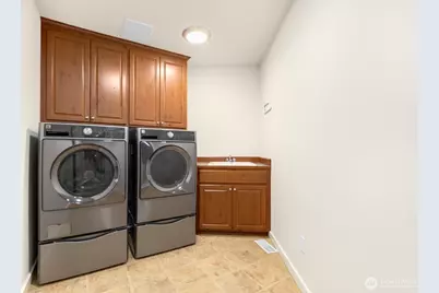 23431 NE 10th Place, Sammamish, WA 98074 - Photo 29