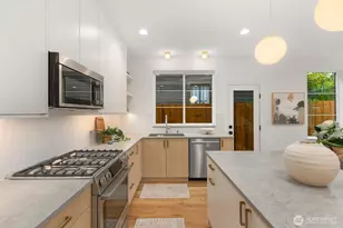 3936 B S Angeline St, Seattle, WA 98118 - Photo 7