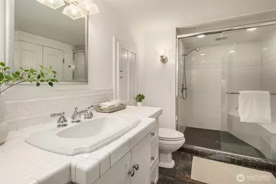 1021 McGilvra Boulevard E, Seattle, WA 98112 - Photo 25