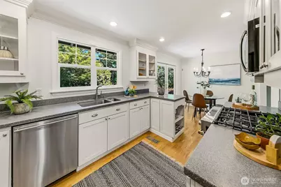 9317 217th Place SW, Edmonds, WA 98020 - Photo 9