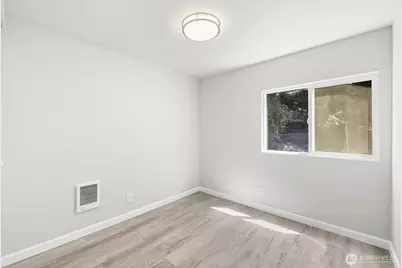 42129 Pine Street, Concrete, WA 98237 - Photo 15