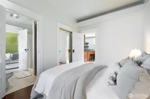 6717 26th Ave NW, Seattle, WA 98117 - Photo 17