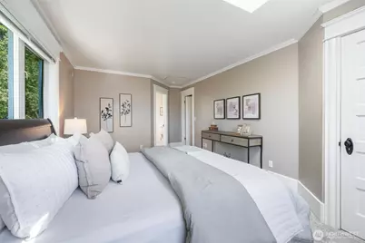 6717 26th Avenue NW, Seattle, WA 98117 - Photo 21