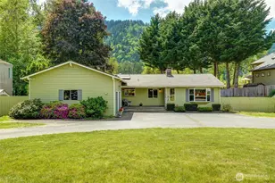 975 Front St S, Issaquah, WA 98027 - Photo 1