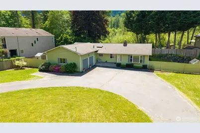 975 Front Street S, Issaquah, WA 98027 - Photo 3