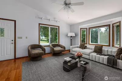 2165 Norman Drive, Oak Harbor, WA 98277 - Photo 3