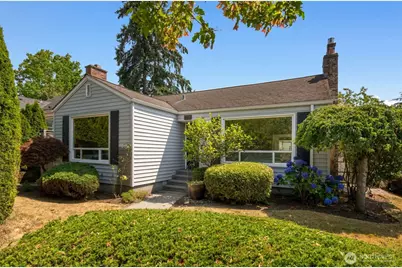 1701 N 82nd Street, Seattle, WA 98103 - Photo 1