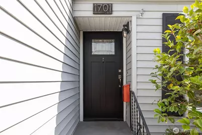 1701 N 82nd Street, Seattle, WA 98103 - Photo 3