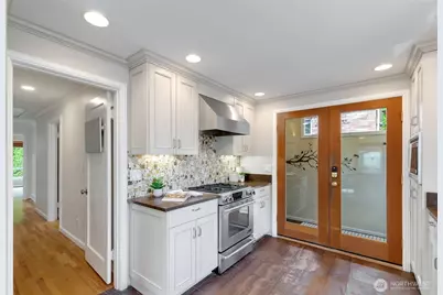 1701 N 82nd Street, Seattle, WA 98103 - Photo 13