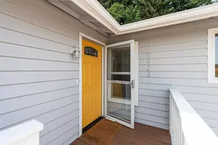5423 31st Ave SW, Seattle, WA 98126 - Photo 3