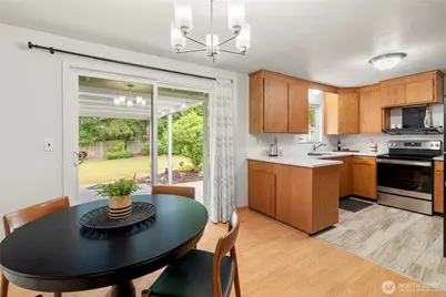 8811 187th Street NE, Bothell, WA 98011 - Photo 7