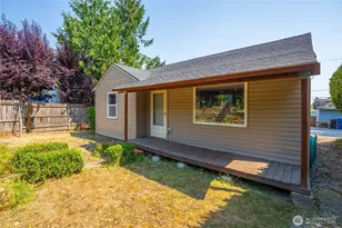 9802 35th Ave SW, Seattle, WA 98126 - Photo 3
