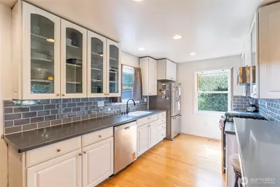 9802 35th Avenue SW, Seattle, WA 98126 - Photo 23
