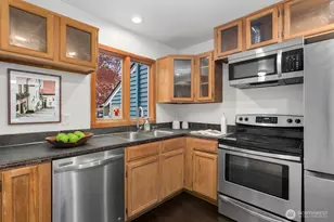 1816 E Jefferson St, Seattle, WA 98122 - Photo 11