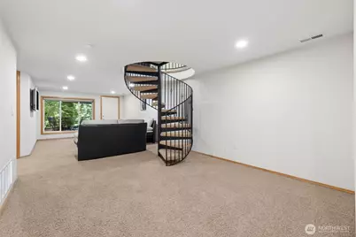 8016 Pacific Highway S, Federal Way, WA 98003 - Photo 19
