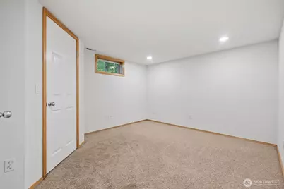 8016 Pacific Highway S, Federal Way, WA 98003 - Photo 21