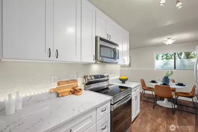 750 N 143rd Street #B7, Seattle, WA 98133 - Photo 13