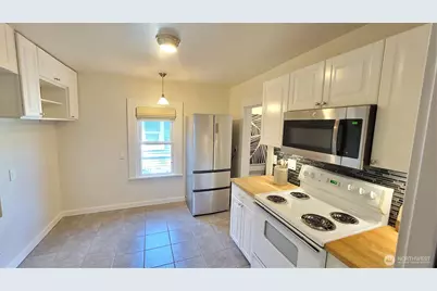 5621 Brooklyn Avenue NE, Seattle, WA 98105 - Photo 5