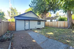 5621 Brooklyn Ave NE, Seattle, WA 98105 - Photo 17
