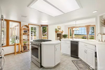 2288 Skycrest Drive, Coupeville, WA 98239 - Photo 13