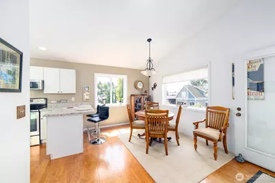 2443 55th Avenue SW #2A, Seattle, WA 98116 - Photo 5