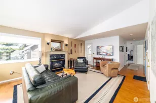 2443 55th Ave SW, Seattle, WA 98116 - Photo 7