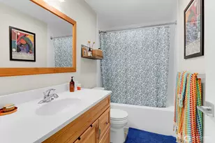 5625 SW Teig Pl, Seattle, WA 98116 - Photo 15