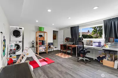 5625 SW Teig Place, Seattle, WA 98116 - Photo 17