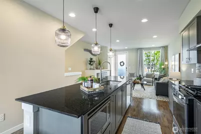 9725 10th Place SW, Seattle, WA 98106 - Photo 11