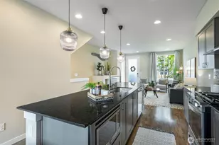 9725 10th Pl SW, Seattle, WA 98106 - Photo 11