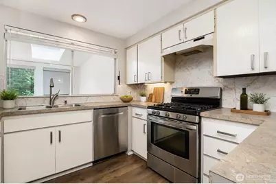 120 155th Street SE, Lynnwood, WA 98087 - Photo 5