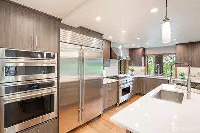 5100 NE 55th Street, Seattle, WA 98105 - Photo 9