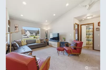 159 George Loop, Rock Island, WA 98850 - Photo 5