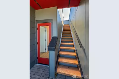 6905 42nd Avenue S #B, Seattle, WA 98118 - Photo 11