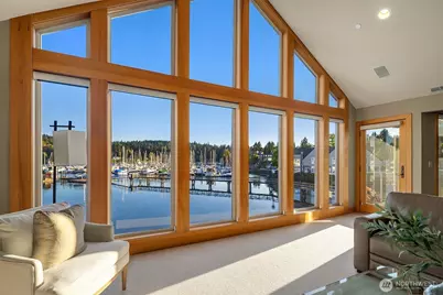 267 Shannon Drive SE, Bainbridge Island, WA 98110 - Photo 7